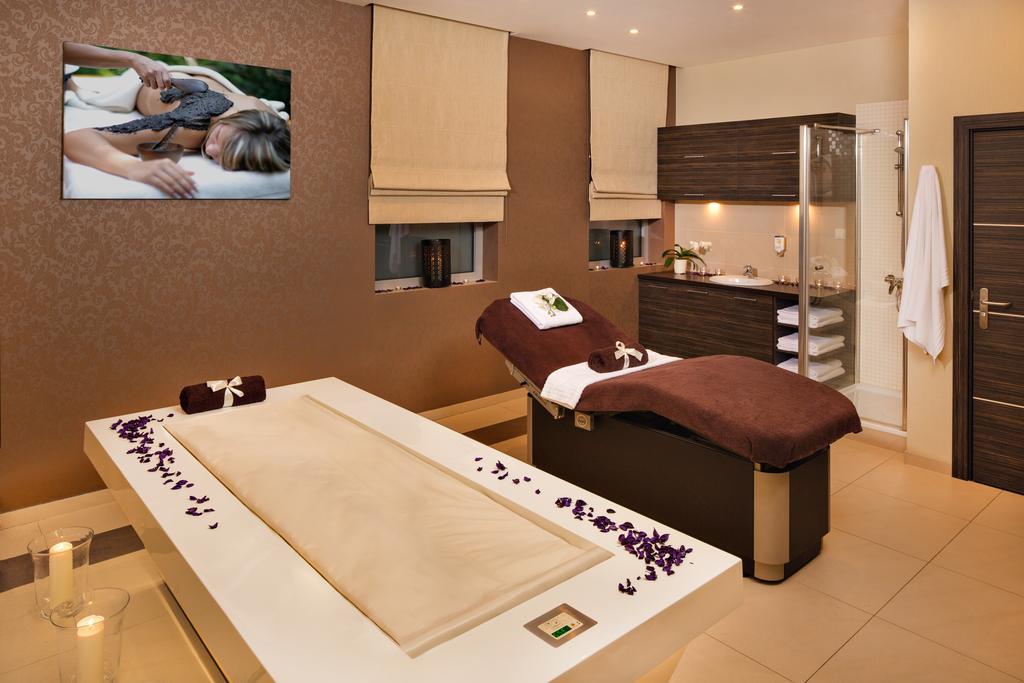 Z-Hotel Business & Spa Otwock Kültér fotó