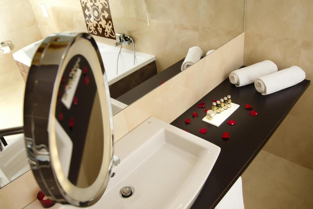 Z-Hotel Business & Spa Otwock Kültér fotó