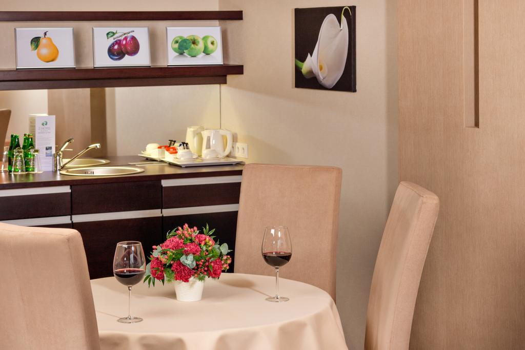 Z-Hotel Business & Spa Otwock Kültér fotó