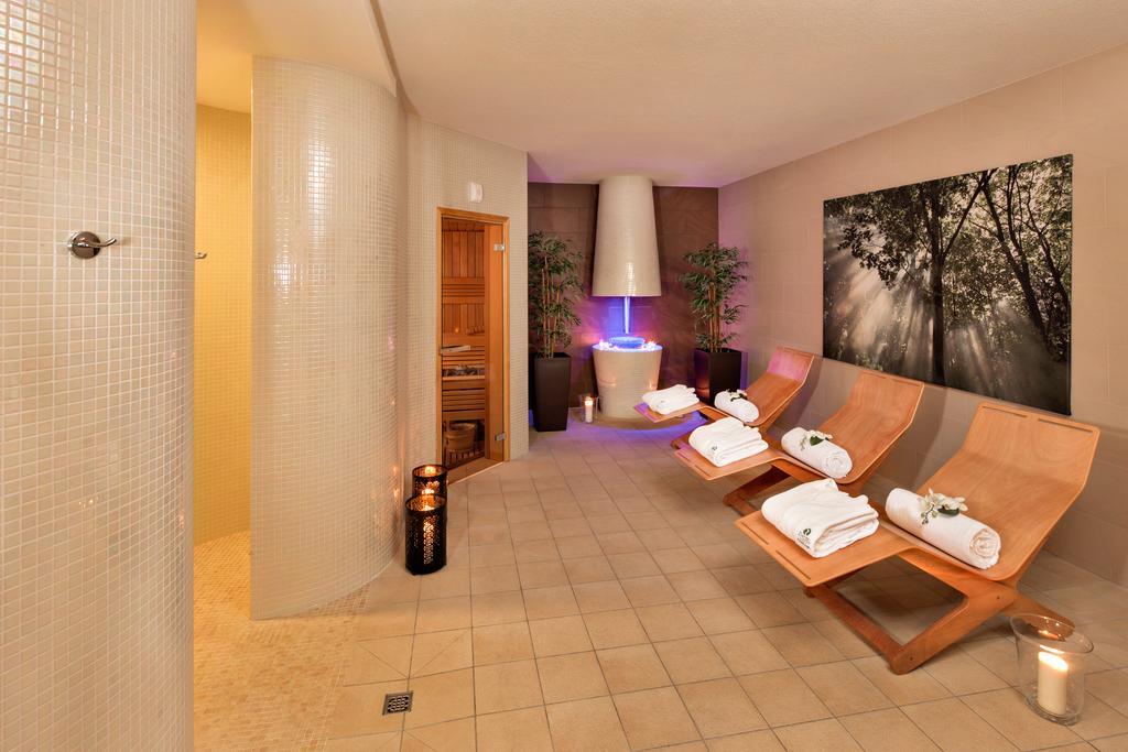 Z-Hotel Business & Spa Otwock Kültér fotó