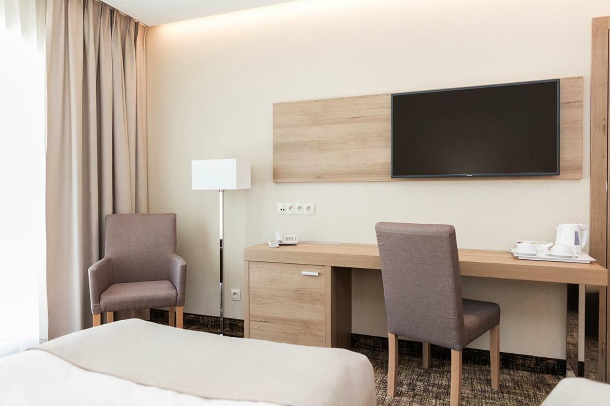 Z-Hotel Business & Spa Otwock Kültér fotó
